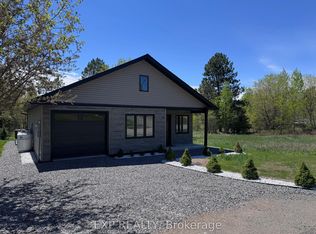 15 Zilney St, Madawaska Valley, ON K0J 1B0