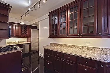 Sold by Prime Manhattan