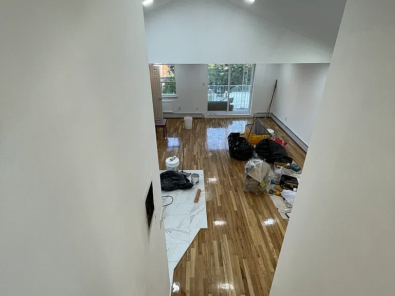 138 Bay 49 St #3 — Photo 17