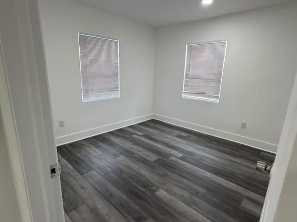 2025 NW 72nd St #2, Miami, FL 33147