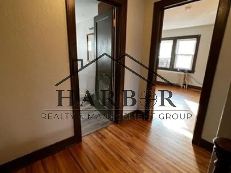 1st Avenue SW Duplex — Photo 10