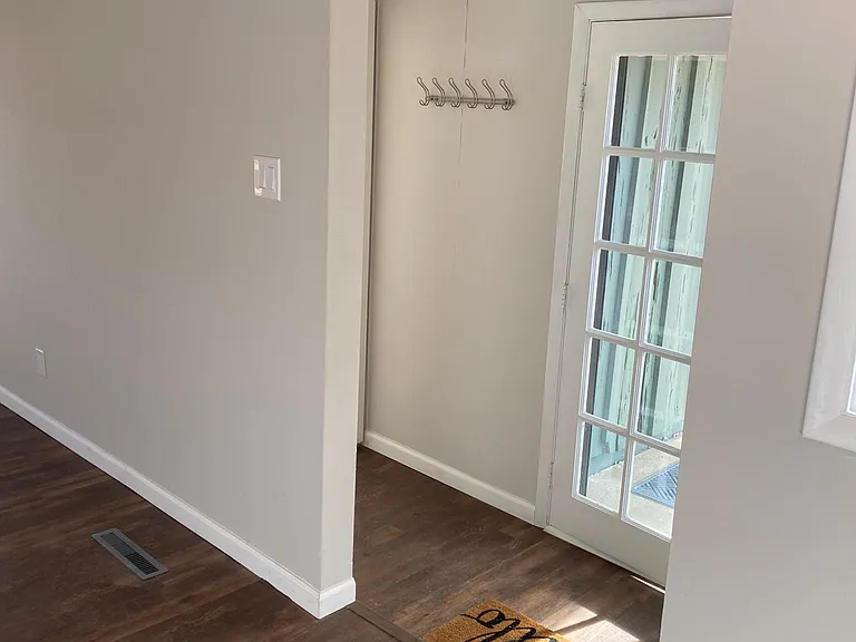 1528 SW 23rd Park — Photo 11
