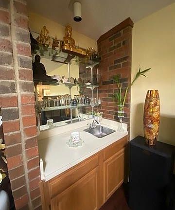5th image of 2702 E Wentwood Dr