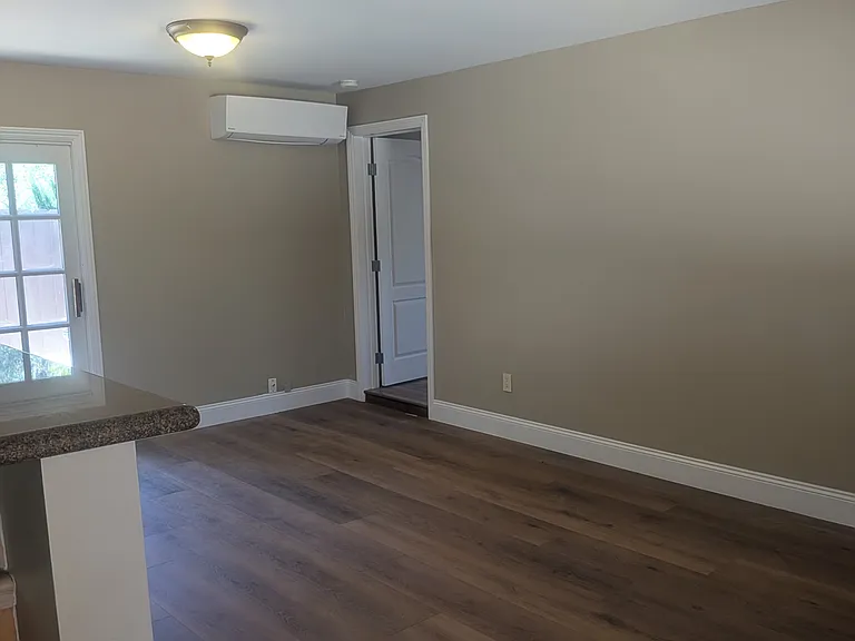 5648 Calzada Del Bosque — Photo 3