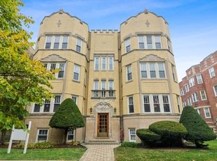 6434 N Damen Ave APT 2S, Chicago, IL 60645