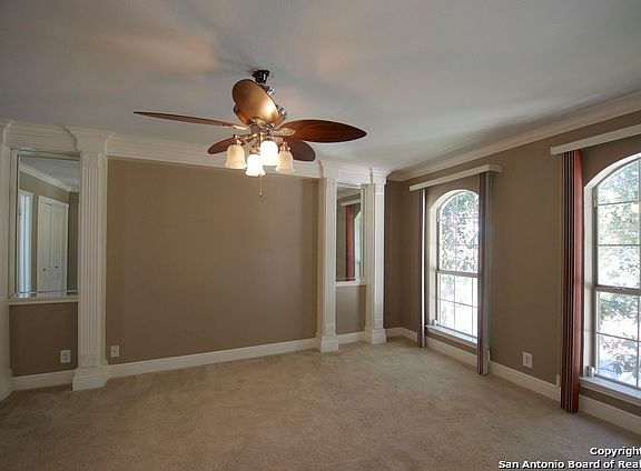 4th image of 1515 Townsend House Dr