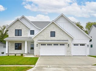 10981 Brookdale Dr, West Des Moines, IA 50266