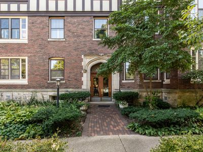 418 Church St APT 1E, Evanston, IL, 60201