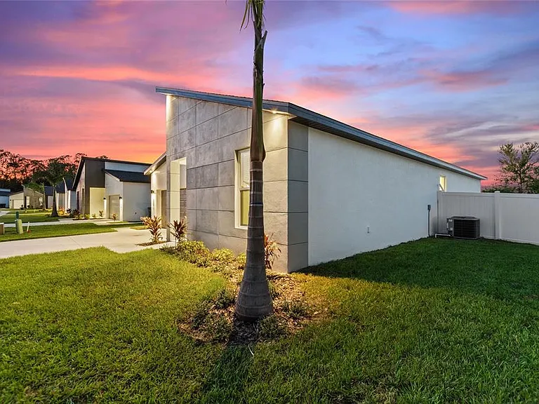 330 Royal Palm Way — Photo 5