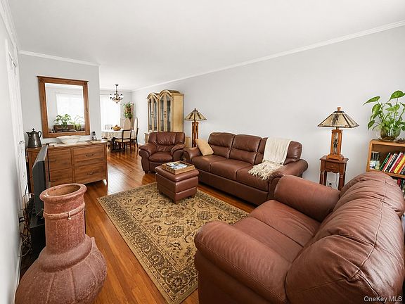 5th image of 12-14 Bell Boulevard #109