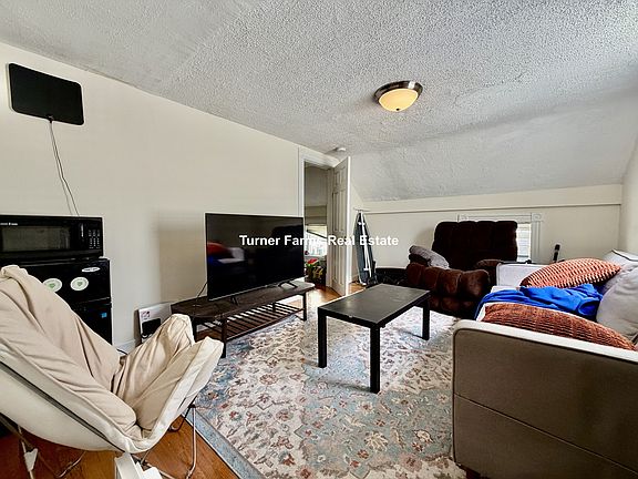 3rd image of 6 Lincoln Ave #1A