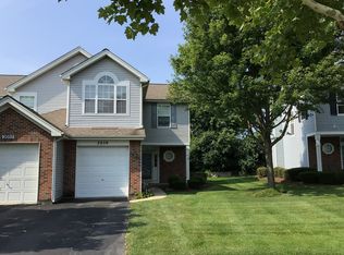 2050 Waverly Ln, Algonquin, IL 60102