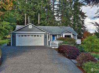 5613 Dawn Ter, Freeland, WA 98249
