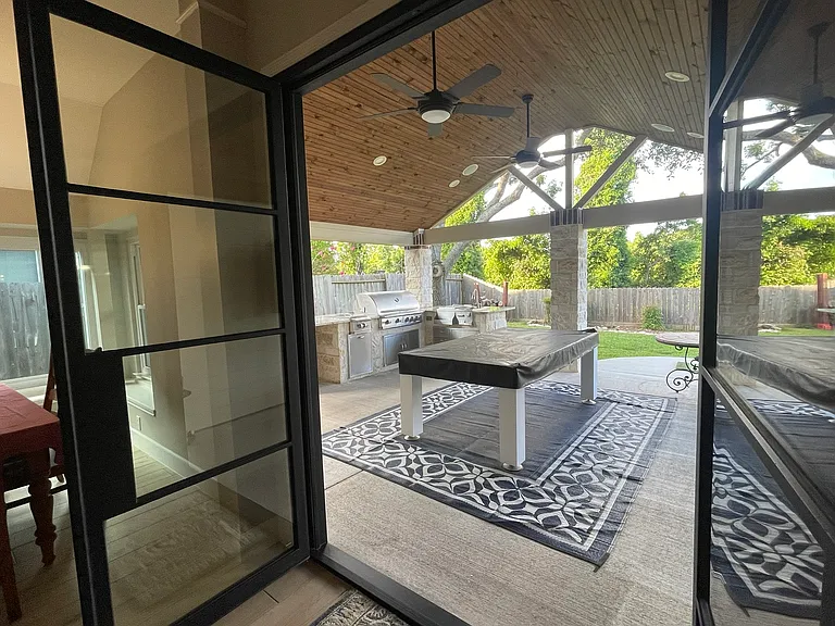 2838 Five Oaks Dr — Photo 24