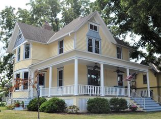 623 Arcadian Ave, Waukesha, WI 53186