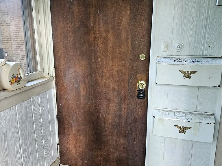 124 Lincoln Ave #2 — Photo 2