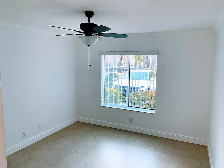 13949 SW 91st Ter #13949 — Photo 10