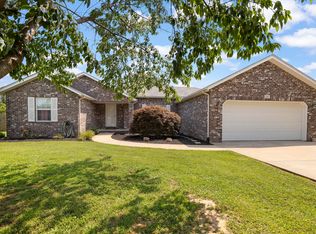 411 E Kennedy St, Strafford, MO 65757