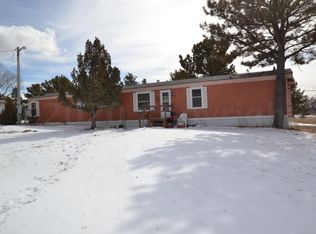 5 Streets Dr, Newcastle, WY 82701