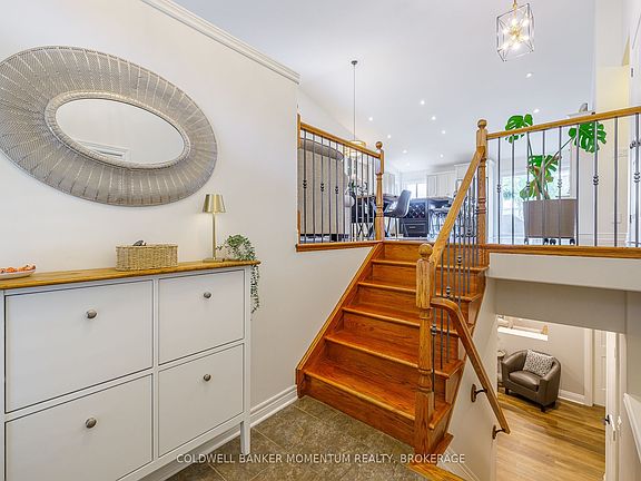 4th image of 19 Damson St