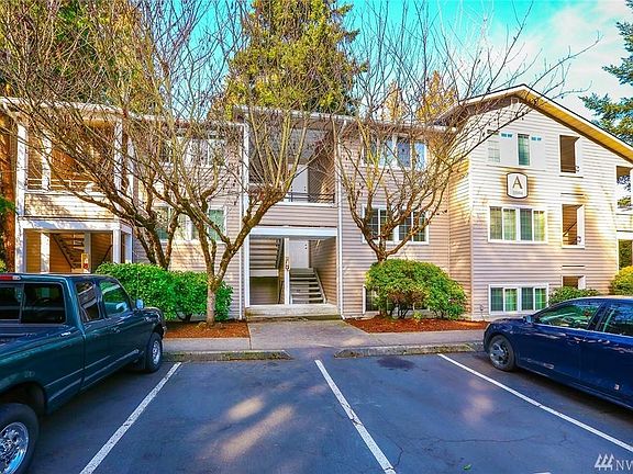 2nd image of 10008 NE 120th Ln APT C302