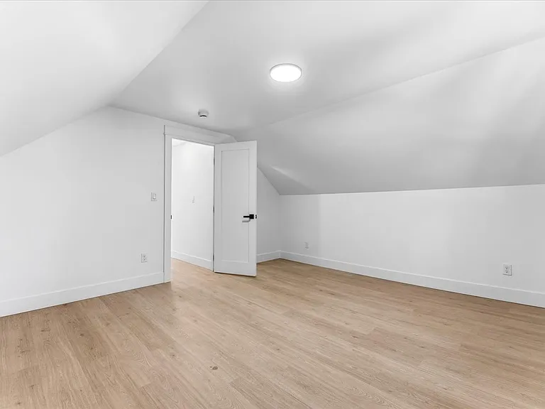 4535 NE Cleveland Ave — Photo 34