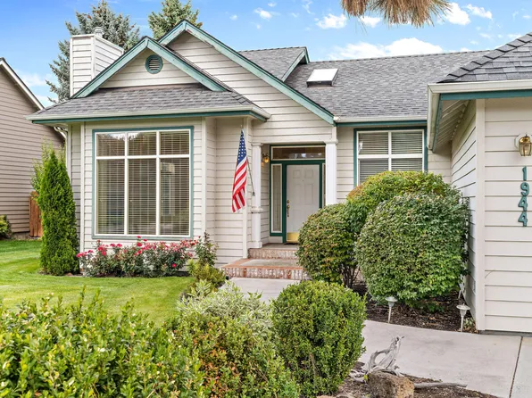 1944 SE Fairwood Dr, Bend, OR 97702