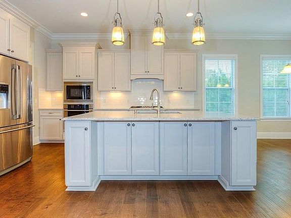 3rd image of 208 Waterford Dr #442