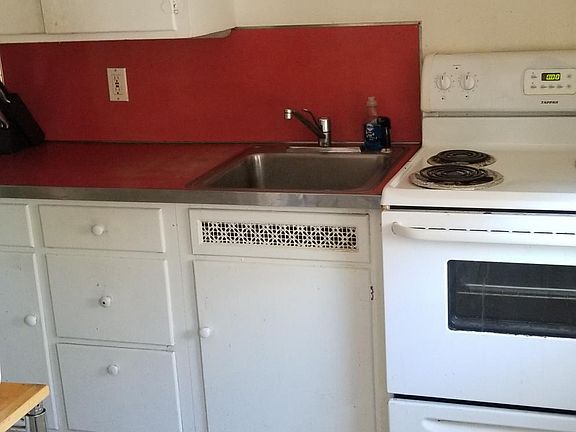 4th image of 229 E Park Pl