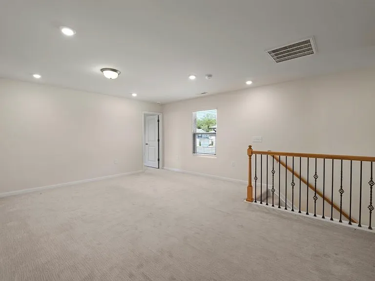 2132 Water Marsh Trl — Photo 16