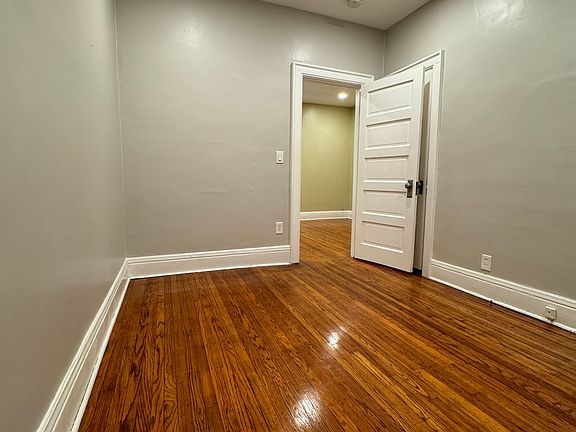 5th image of 29 Teresa Pl