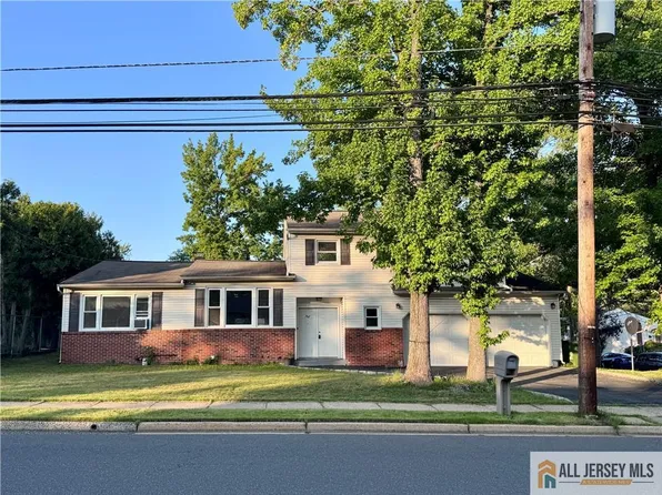742 Grove Ave, Edison, NJ 08820