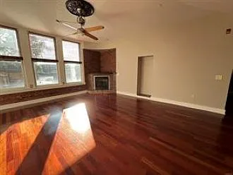 9 W River St #2 — Photo 5
