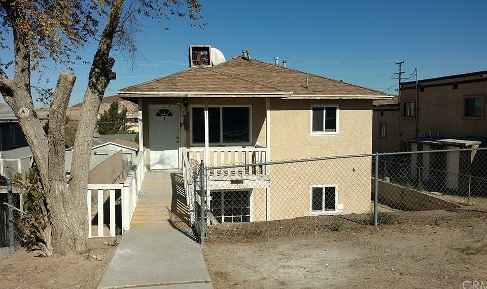 1st image of 611 W Buena Vista St #1-3