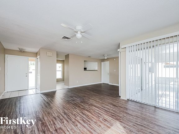 4th image of 447 Ball Ct