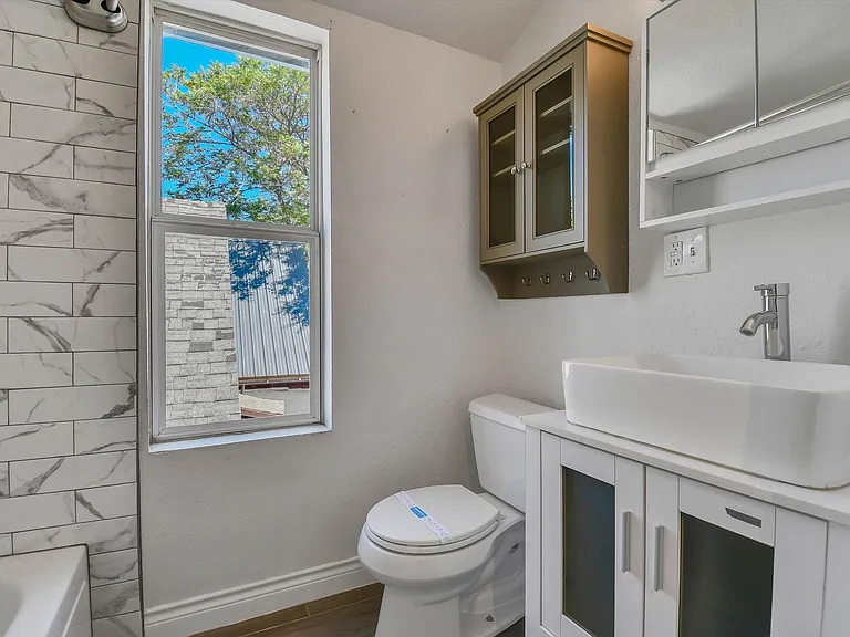 3418 N Humboldt St — Photo 12