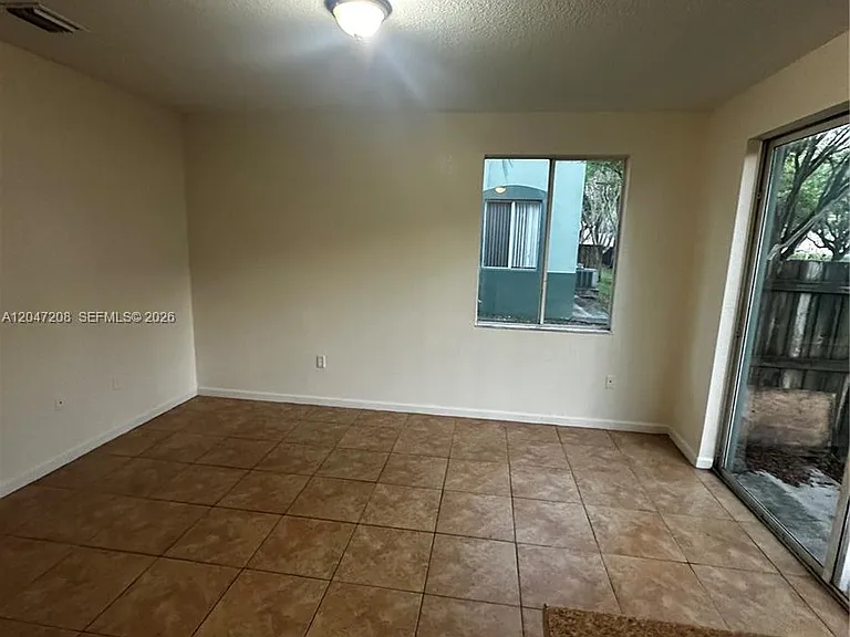 2528 SE 14th Ave — Photo 6