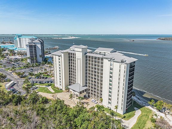 4th image of 17170 Harbour Pointe Dr #1034