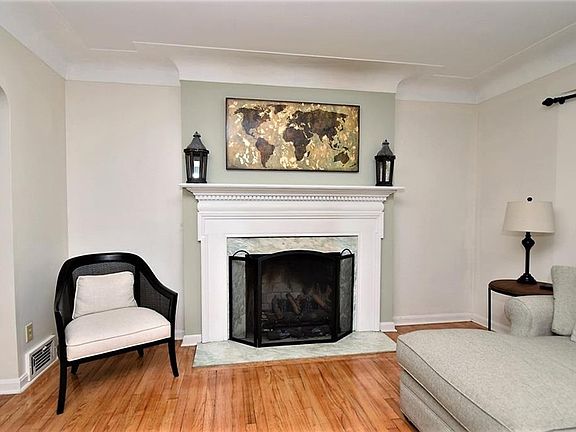 5th image of 18128 Scottsdale Blvd