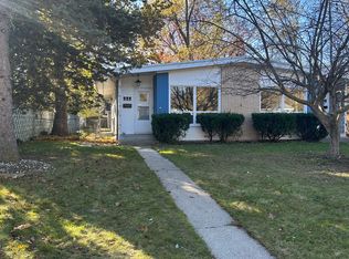 868 Webster St, Traverse City, MI 49686