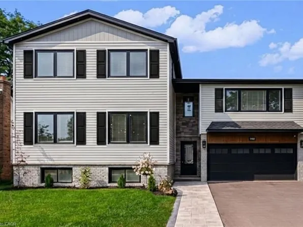 5199 Broughton Cres, Burlington, ON L7L 3C1