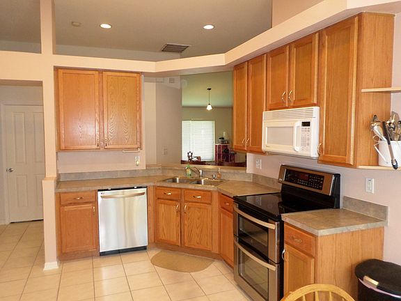 4th image of 6801 Bluff Meadow Ct