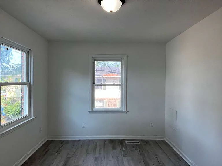 610 37th Ave N #C — Photo 13