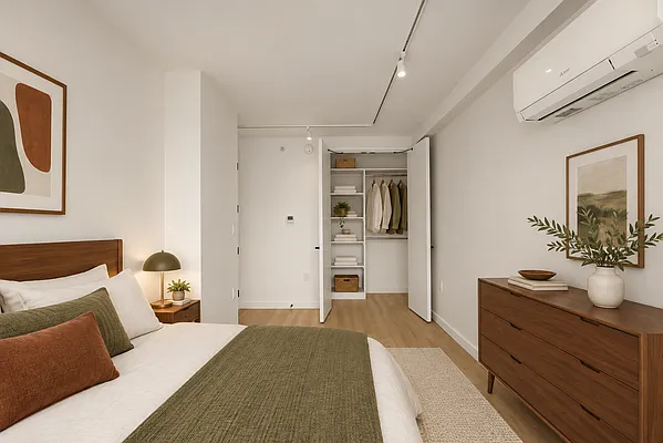 Bedroom, photo 6