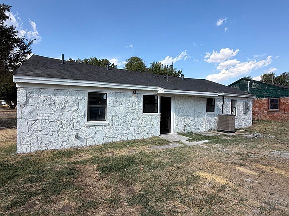 2nd image of 1325 Ritchie Ave
