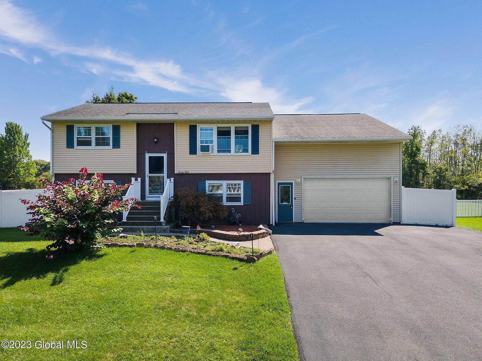 28 Suncrest Drive, Waterford, NY 12188 | Zillow