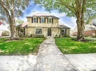 1639 Fall Valley Dr, Houston, TX 77077