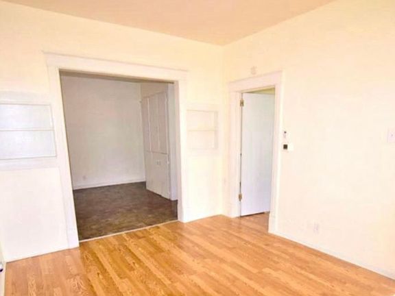 4th image of 1726 E 37th Ave