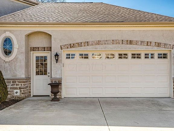 4th image of 5377 Schuette Dr