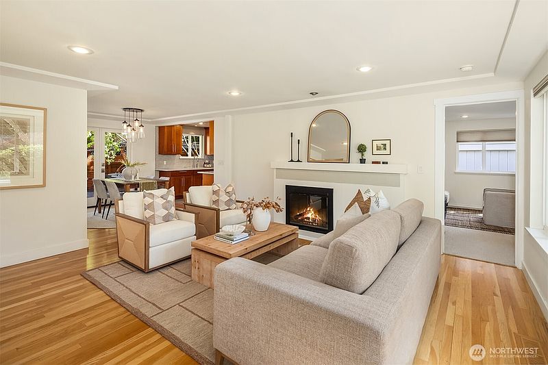 4th image of 506 N 141st Street